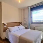 El Arcin - Piscina, Terraza Y Parking En *